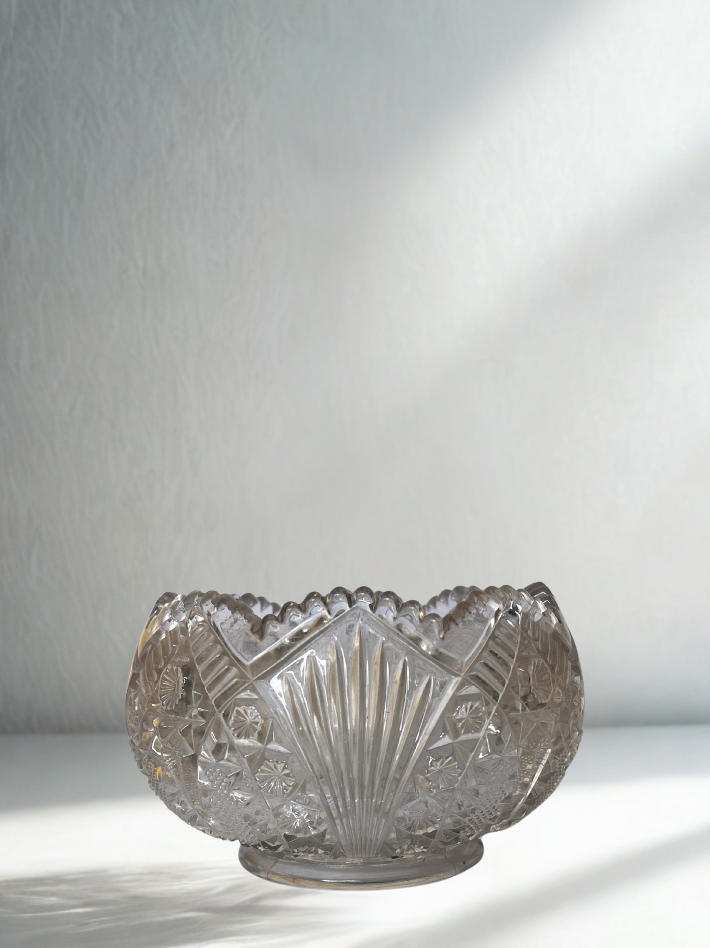 Vintage Cut Glass Bowl – Deep Patterned Design