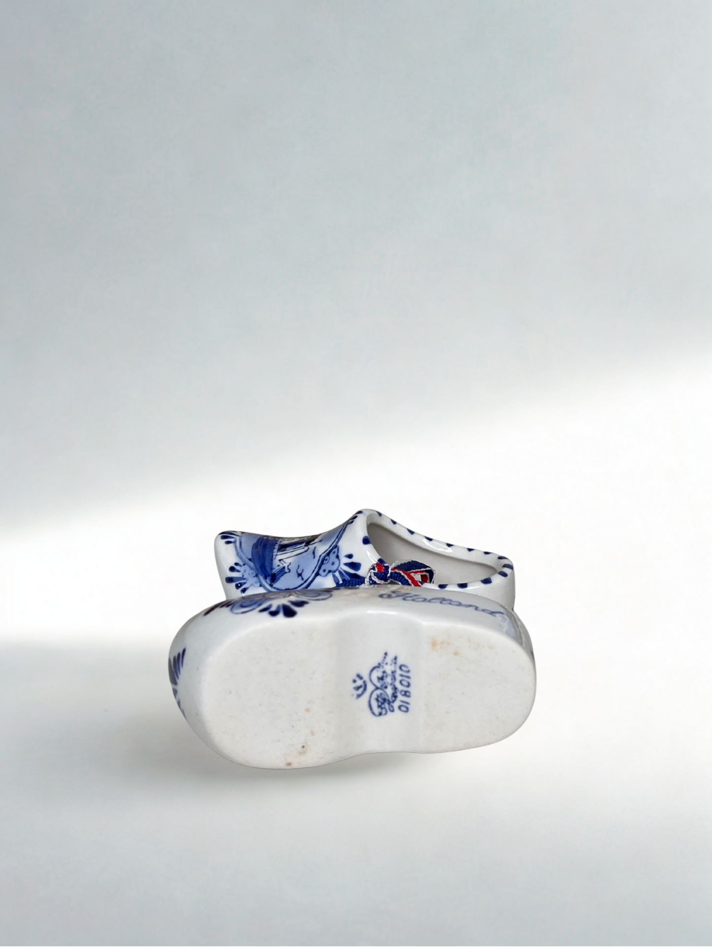 Delft Blue Holland Souvenir Ceramic Clogs