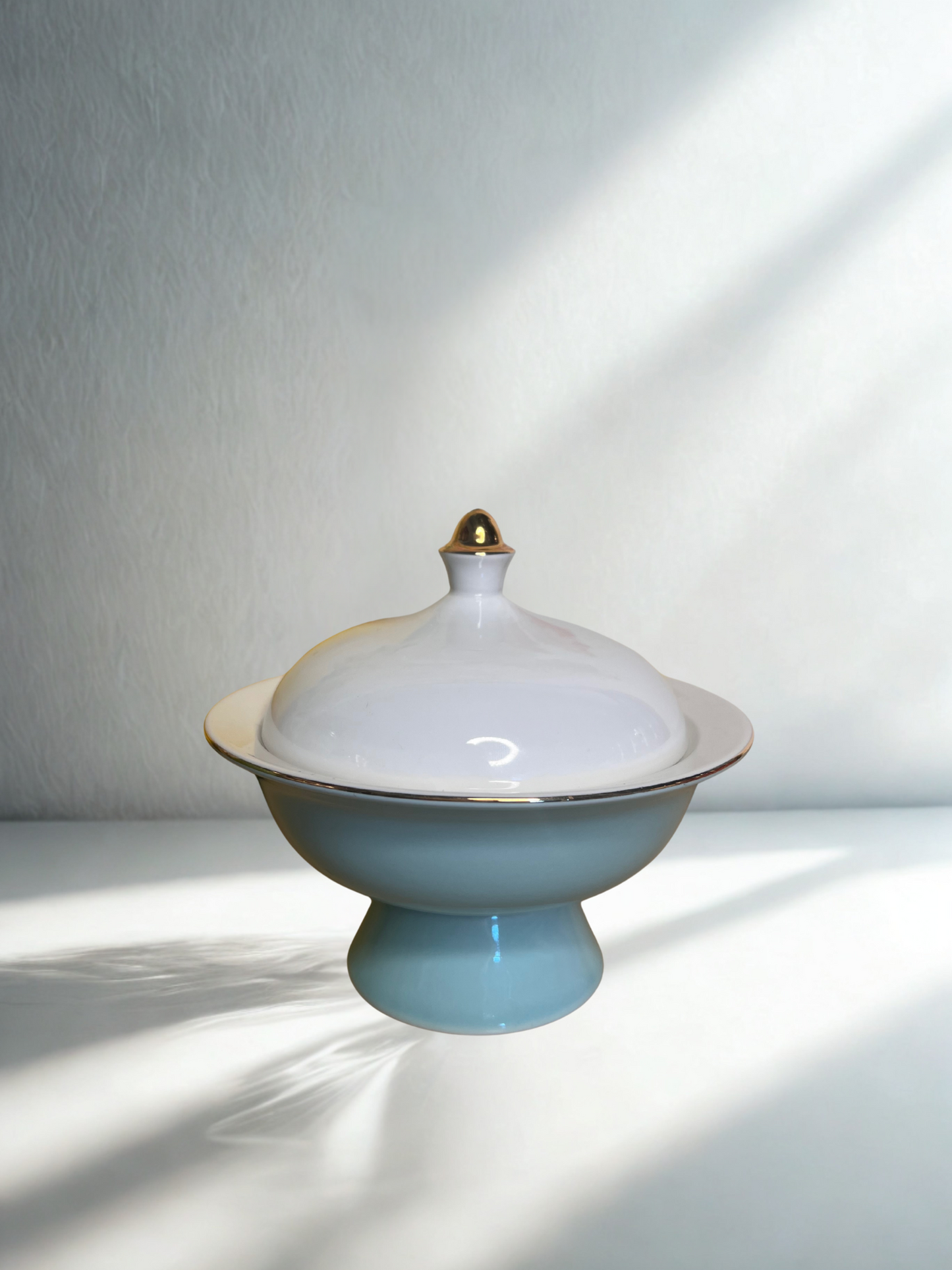 Vintage Pedestal Serving Dish with Lid – Blue & White with Gold Accent