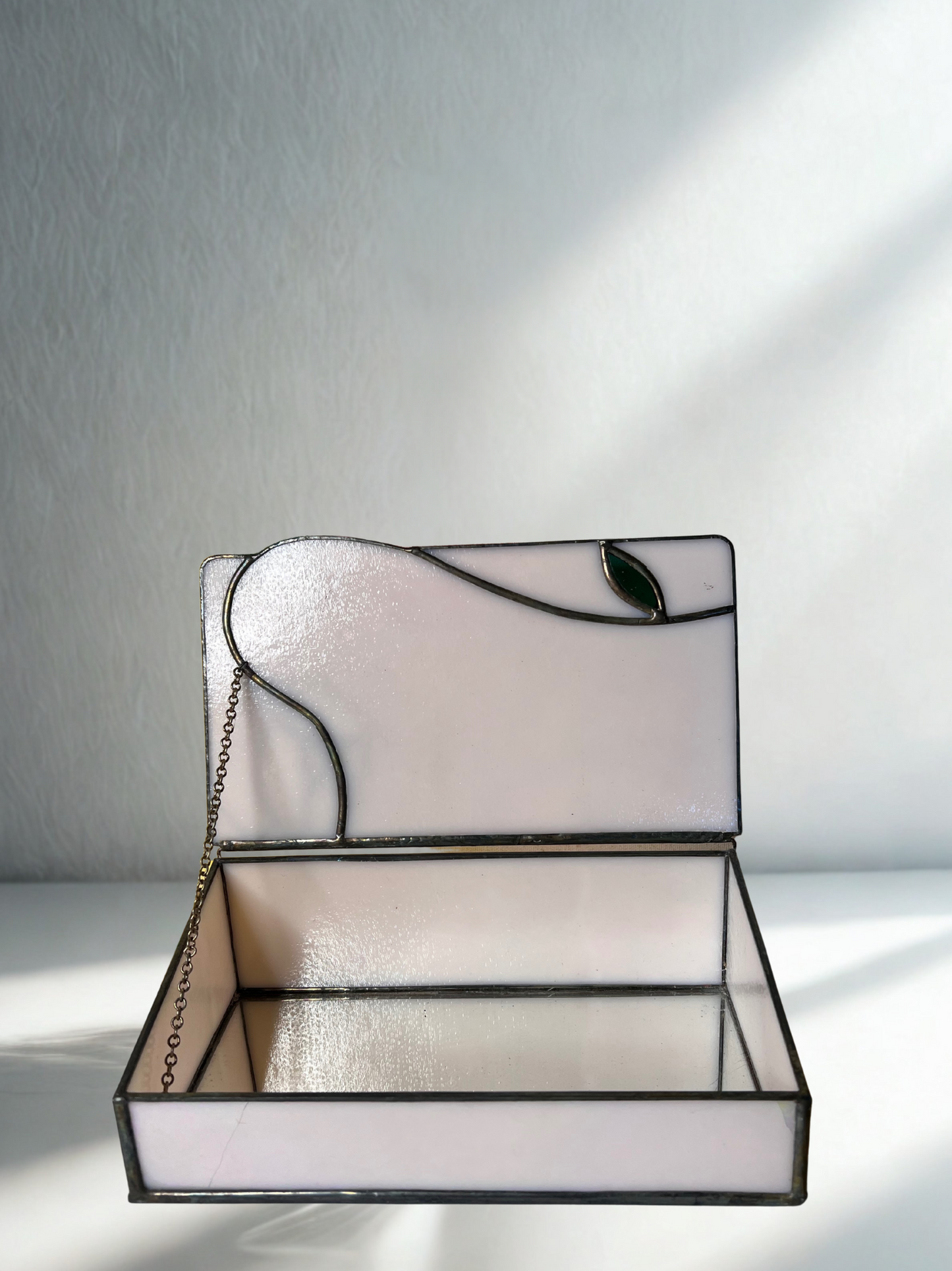 Vintage Stained Glass Jewelry Box – Pink with White Floral Detail