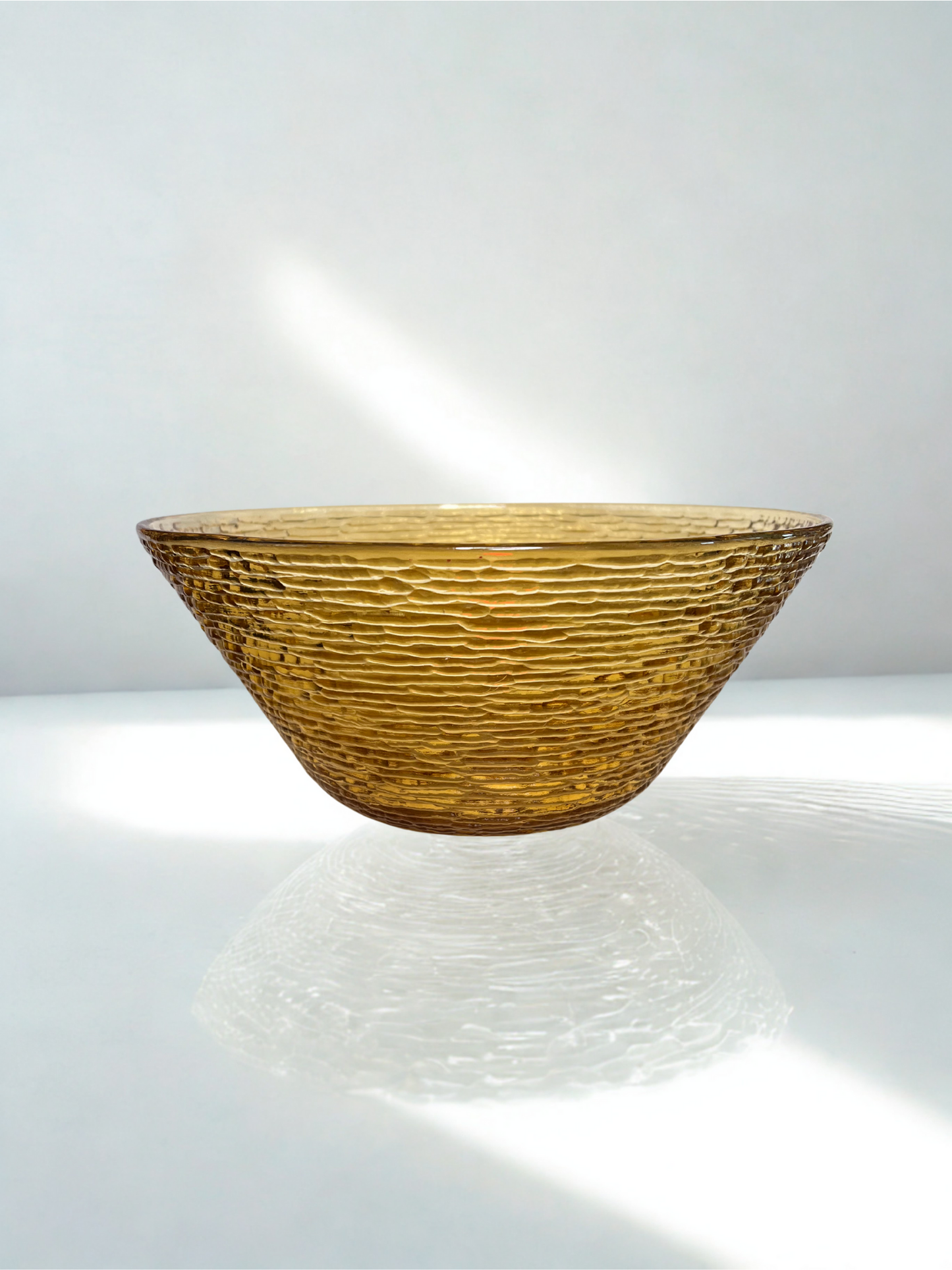 Vintage Mid-Century Amber Glass Bowl – Bamboo Style