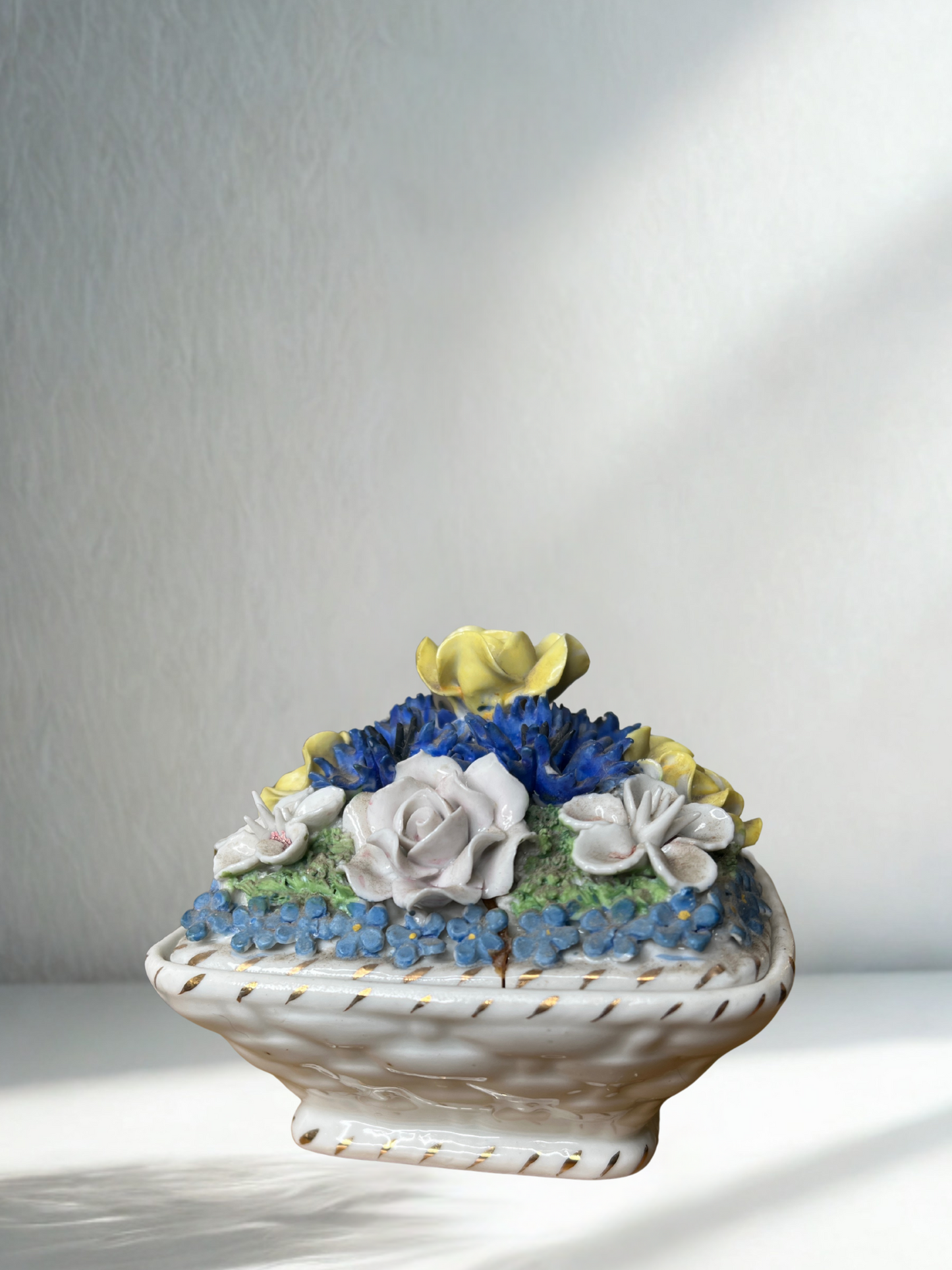 Vintage Porcelain Floral Arrangement Box – Handcrafted Flower Bouquet