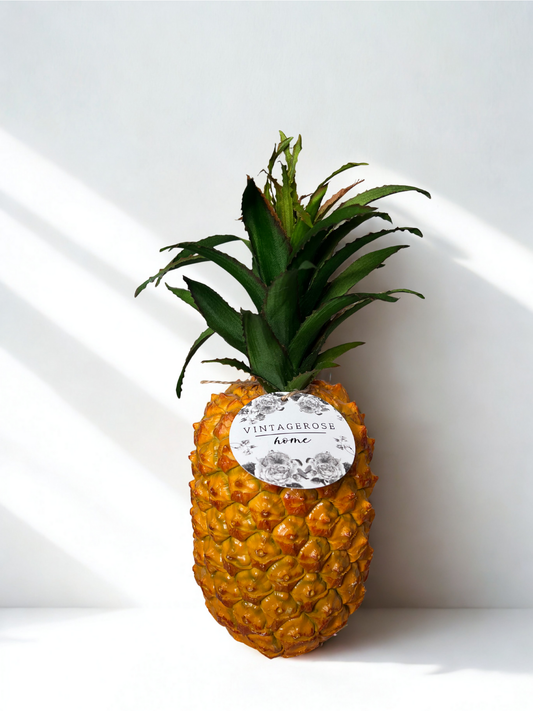 Vintage Faux Pineapple Décor