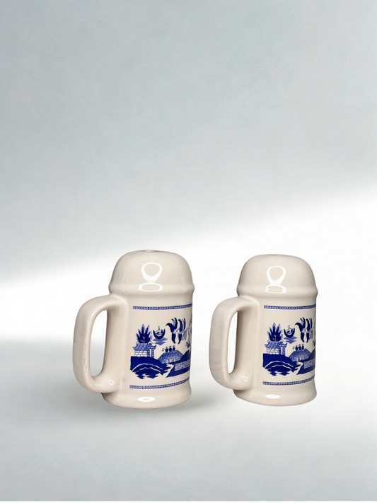 Vintage Stein-Style Salt & Pepper Shakers – Blue Willow Motif (Set of 2)