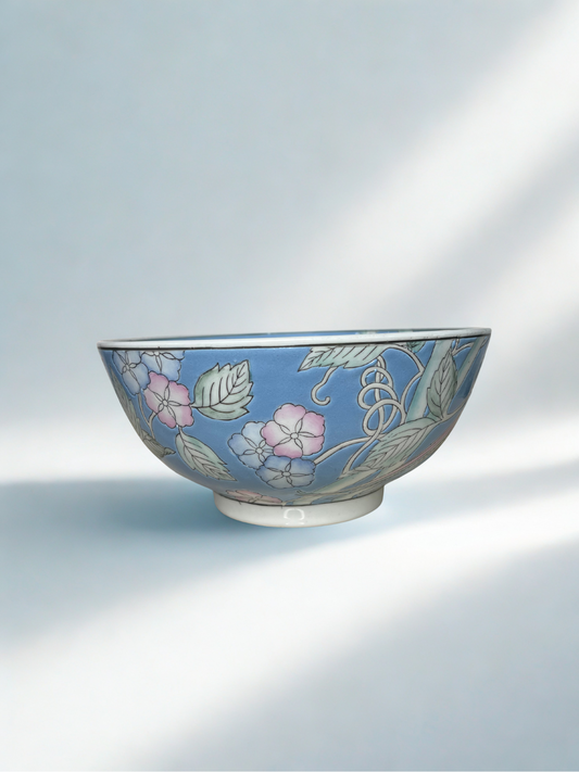 Vintage Japanese Porcelain Bowl – Hand-Painted Bird & Floral Motif