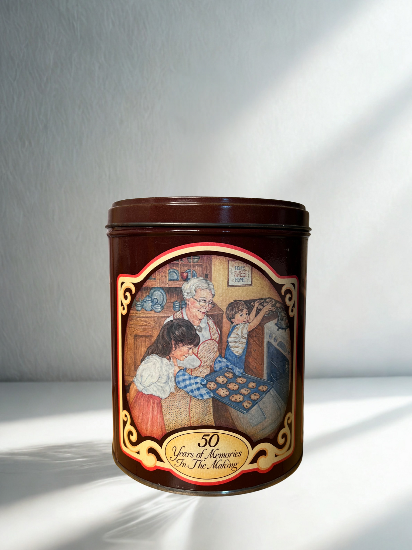 1989 Nestlé Toll House Morsels Commemorative Tin – 50th Anniversary Edition